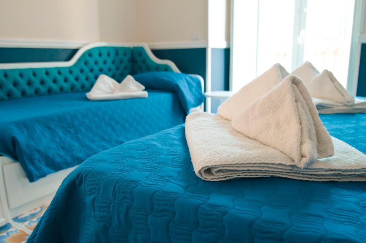 ナポリ オリンポ デグリ デイ Bed & Breakfast エクステリア 写真