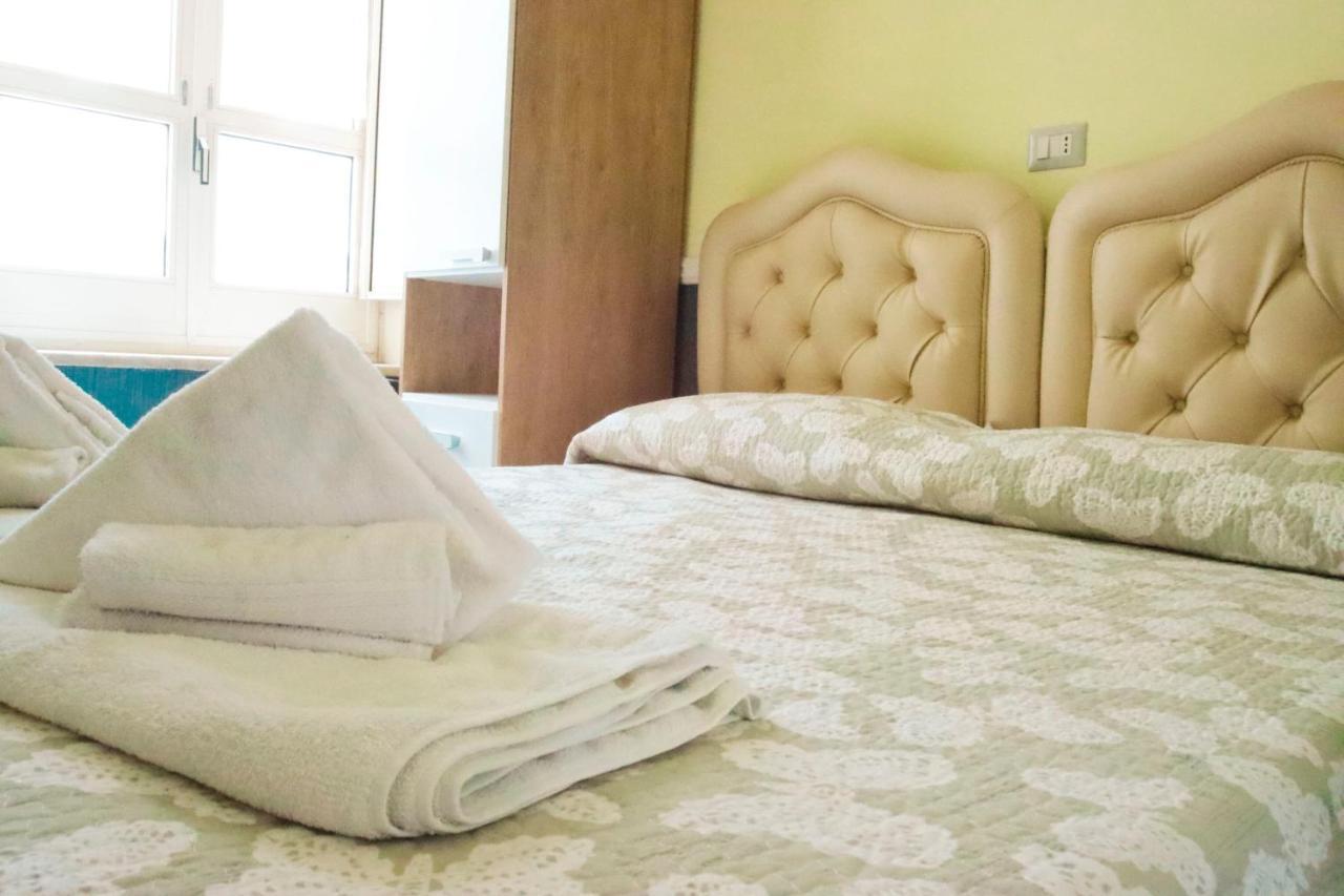 ナポリ オリンポ デグリ デイ Bed & Breakfast エクステリア 写真