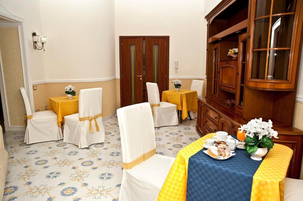 ナポリ オリンポ デグリ デイ Bed & Breakfast エクステリア 写真