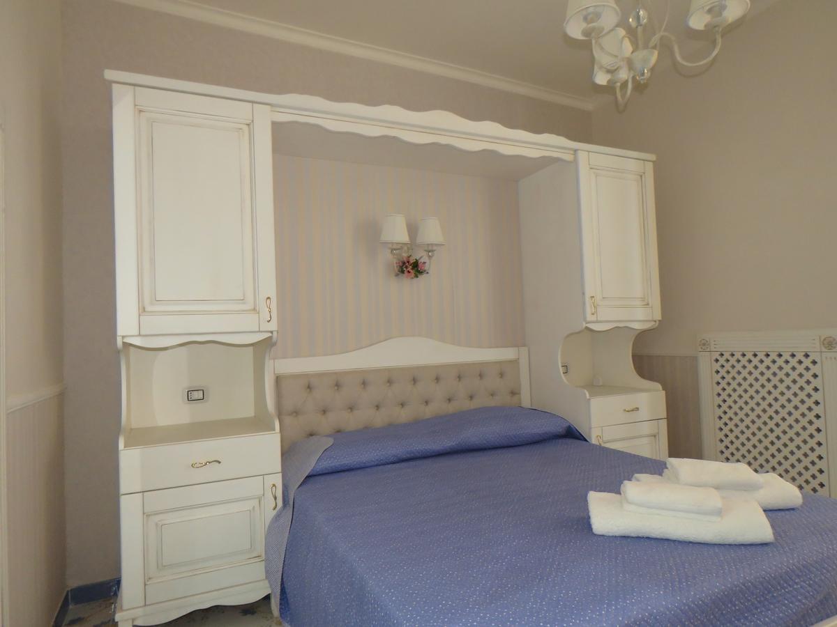 ナポリ オリンポ デグリ デイ Bed & Breakfast エクステリア 写真