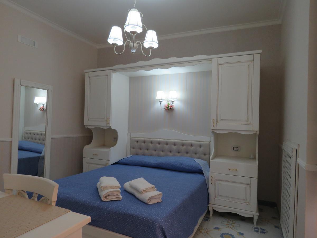 ナポリ オリンポ デグリ デイ Bed & Breakfast エクステリア 写真
